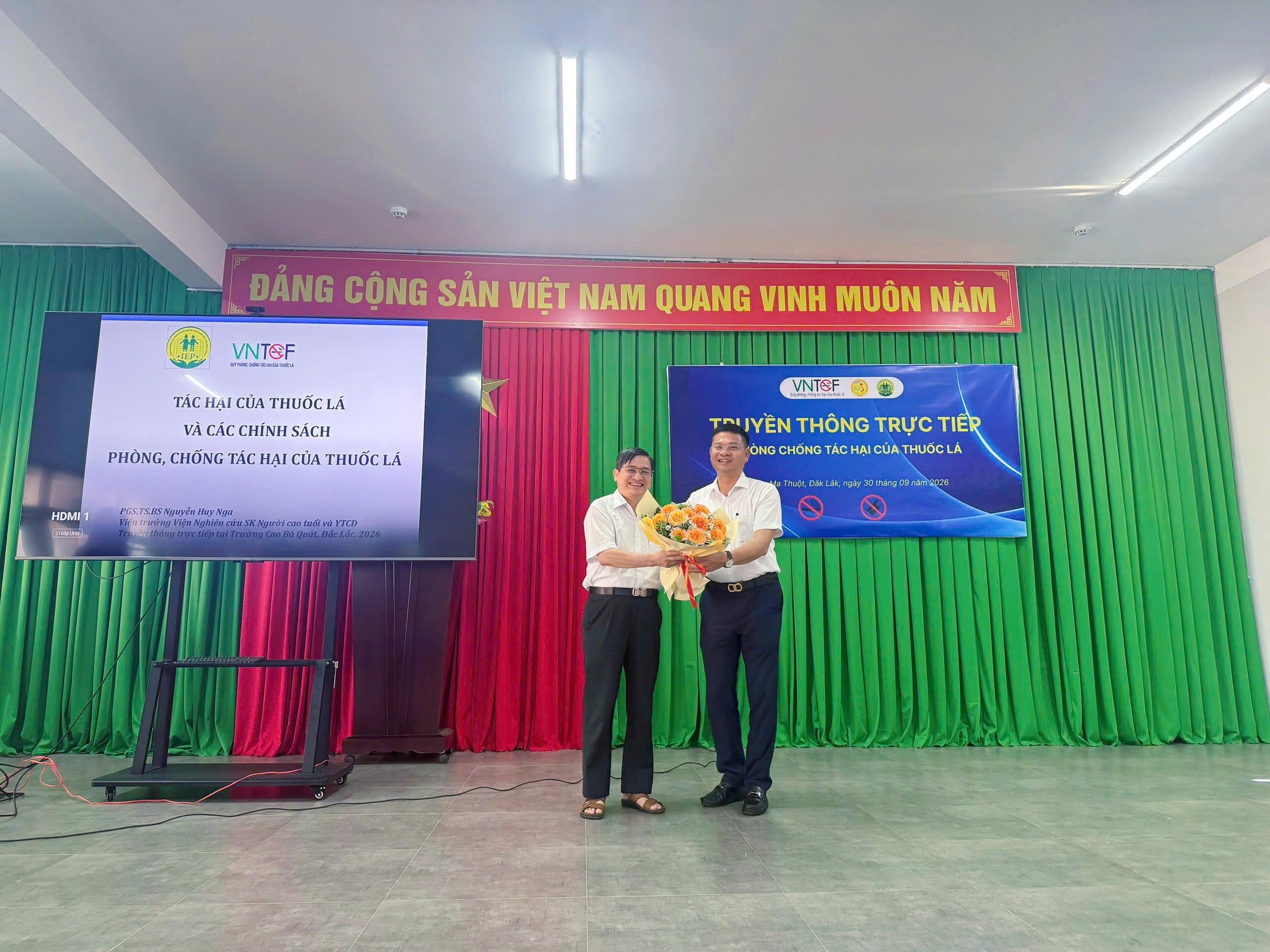 TUYÊN TRUYỀN PHÒNG, CHỐNG TÁC HẠI CỦA THUỐC LÁ